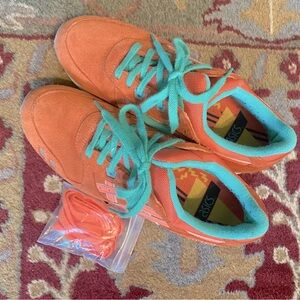 ASICS Men’s (Size 9)